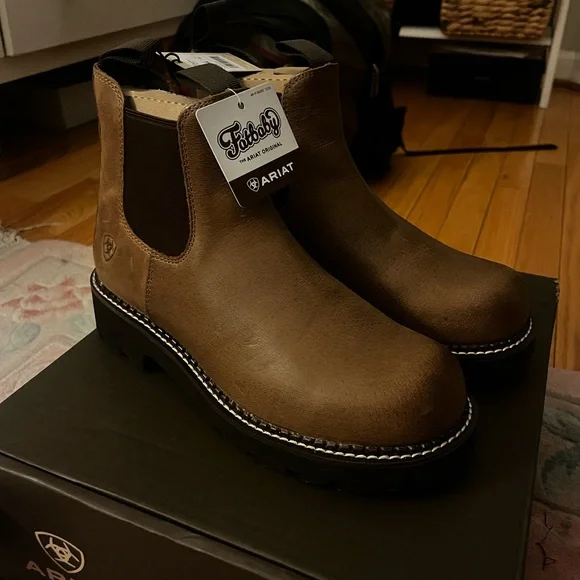 Ariat Brown Leather Chelsea Boots - Picture 1 of 9